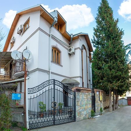 Valeria Hotel Tbilisi Exteriör bild