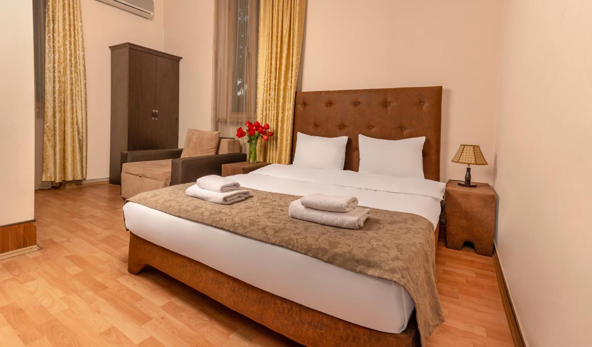 Valeria Hotel Tbilisi Exteriör bild